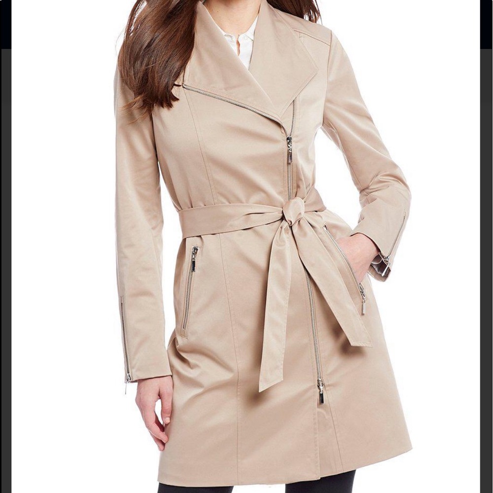Antonio Melani NWT Tan Sateen coat - Large